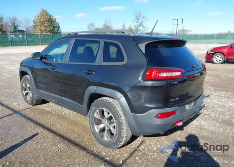 2014 Jeep Cherokee Trailhawk z USA, uszkodzony, nr VIN 1C4PJMBS5EW111617